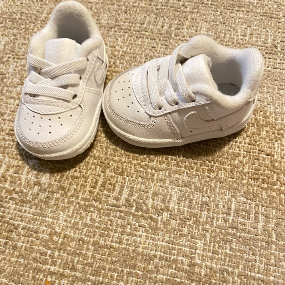 Size 1c White AirForce 1